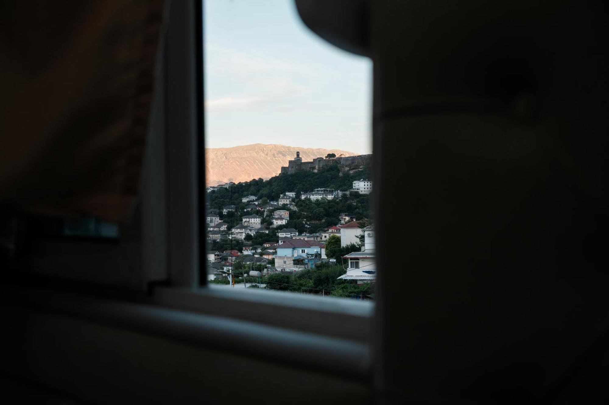 Vila Agimi 65 Gjirokastër Exterior foto