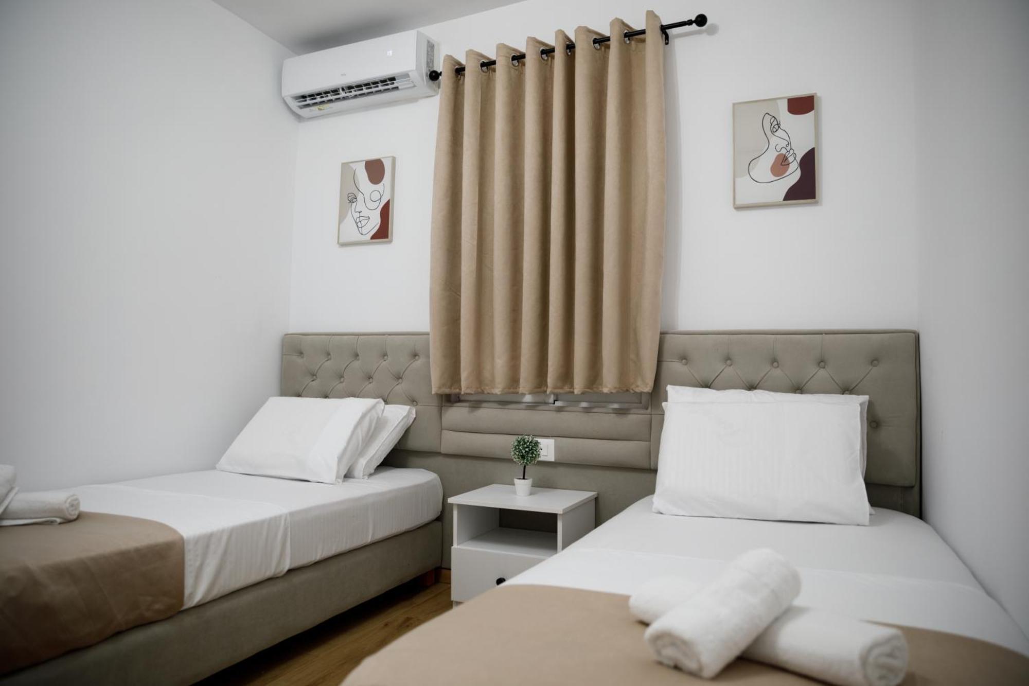 Vila Agimi 65 Gjirokastër Exterior foto